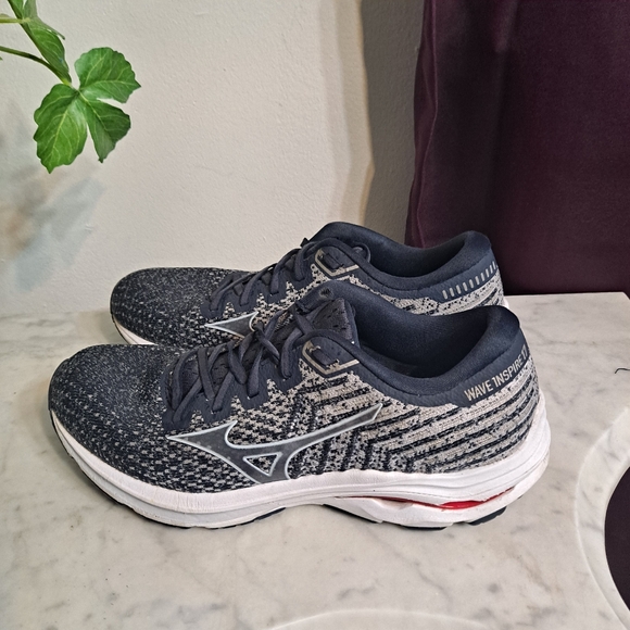 Mizuno Wabe Inspire 17 Waveknit Running Sneaker Size 10 - Picture 2 of 8
